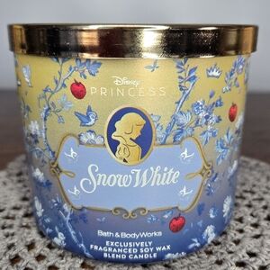Disney Princess 2026 Bath & Body Works Snow White 3 Wick Candle Whipped Vanilla